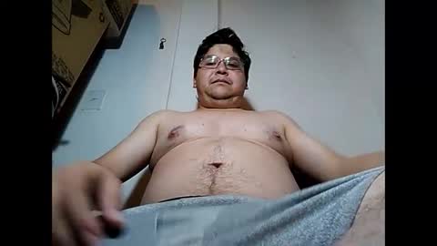 Snapshot of elimposstor chatting on January 28, 12:11 pm elimposstor online show from January 28, 12:11 pm