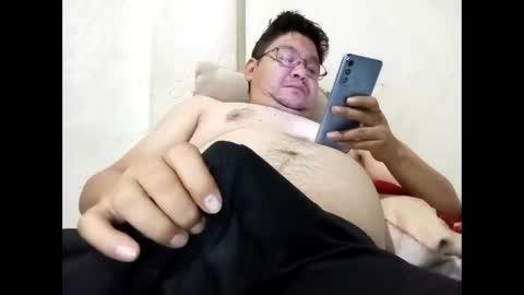 Snapshot of elimposstor chatting on November 8, 2:06 pm elimposstor online show from November 8, 2:06 pm