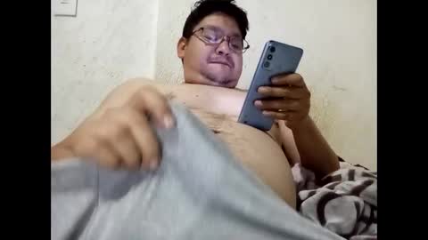 Snapshot of elimposstor chatting on November 21, 1:32 pm elimposstor online show from November 21, 1:32 pm