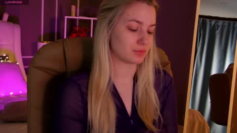 Snapshot of elina_nortas chatting on January 23, 1:08 am Elina online show from January 23, 1:08 am