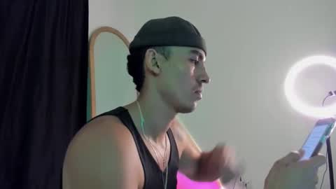 elio_dicaprio online show from November 7, 2:44 am