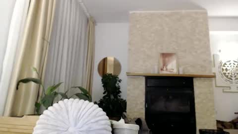 elise_bliss69 online show from November 22, 5:23 pm