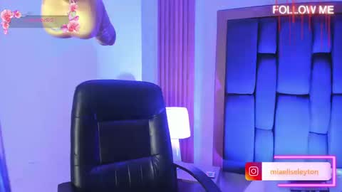 ELISE LEYTON online show from September 9, 1:10 pm