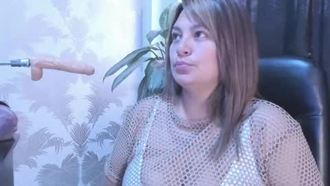 ELISE LEYTON online show from September 23, 6:55 pm