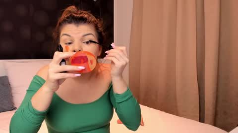 Elly online show from January 9, 9:37 pm