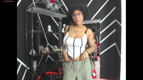 elit noa online show from February 15, 7:50 pm