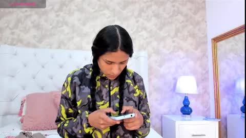 Elizabet Taylor online show from January 4, 1:53 pm