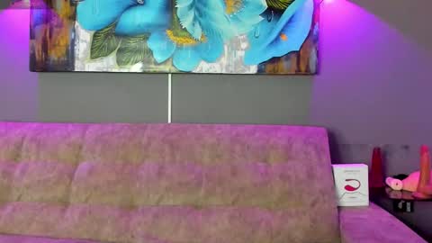 Snapshot of elizabeth_lamer chatting on November 13, 6:45 am Elizabeth Lamer online show from November 13, 6:45 am