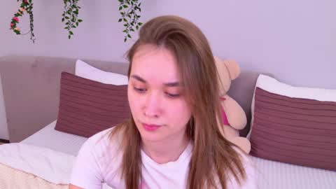 Snapshot of elizabethcash chatting on February 28, 7:46 pm Elizabeth online show from February 28, 7:46 pm