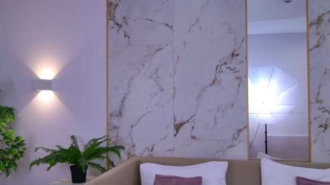 Snapshot of elizabethcash chatting on November 23, 4:07 pm Elizabeth online show from November 23, 4:07 pm