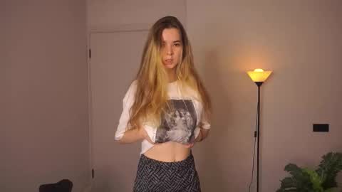 Elizabeth online show from September 17, 6:42 pm