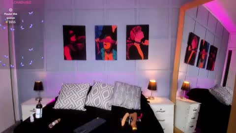  Elizabeth online show from November 19, 3:50 am