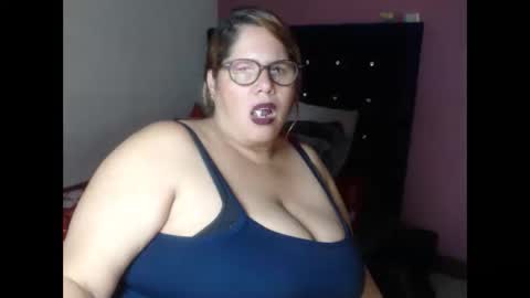 Elizabeth online show from February 12, 2:21 pm