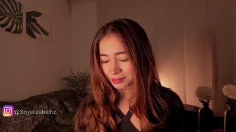 Snapshot of elizabethz chatting on January 22, 1:42 am Tuli online show from January 22, 1:42 am