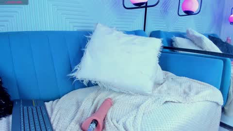 elizbeth_777 online show from February 7, 11:55 pm