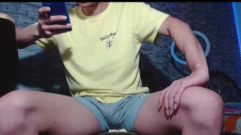 Snapshot of eljeorge_hott chatting on December 4, 1:14 am JORGE BENITEZ online show from December 4, 1:14 am