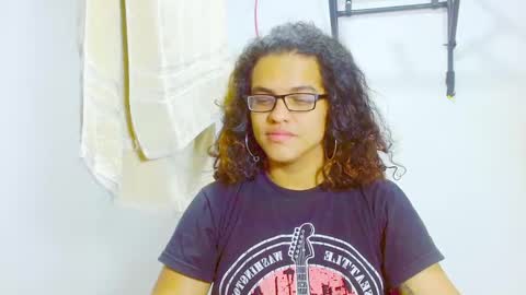 Diana online show from February 9, 12:30 pm