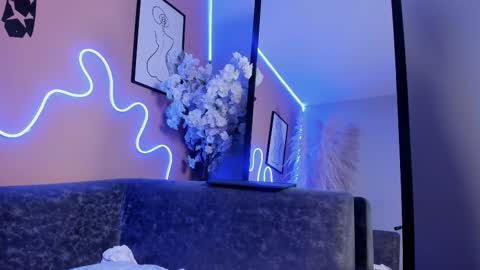 Ella online show from November 21, 12:26 pm