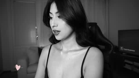 ELLA OWEN online show from January 11, 12:29 pm