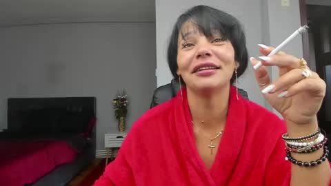 Ella online show from October 10, 9:30 am