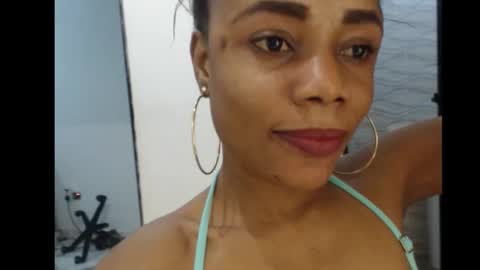 ella online show from September 10, 5:29 am