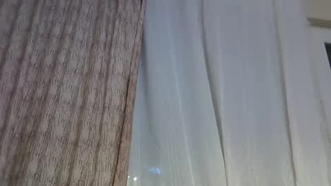 ellajohnsonx online show from December 10, 6:17 pm