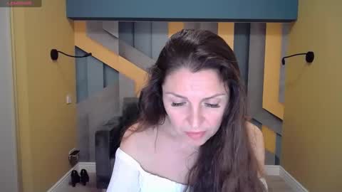 EllaLongs online show from December 28, 3:37 pm