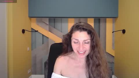 EllaLongs online show from January 15, 12:25 pm