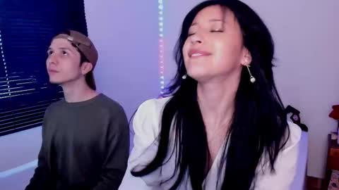 Snapshot of ellancain chatting on October 28, 4:53 pm Ella and Cain online show from October 28, 4:53 pm