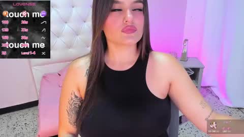 ellarosee_ online show from February 18, 7:52 pm