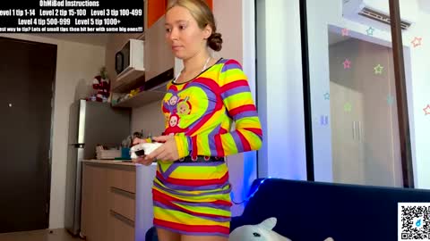 Snapshot of ellcrys chatting on January 22, 4:44 am im Elsa lets go Subscribe to my OF and Youtube -35 online show from January 22, 4:44 am