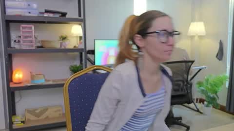 Snapshot of ellcrys chatting on November 15, 11:54 pm im Elsa lets go Subscribe to my OF and Youtube -35 online show from November 15, 11:54 pm