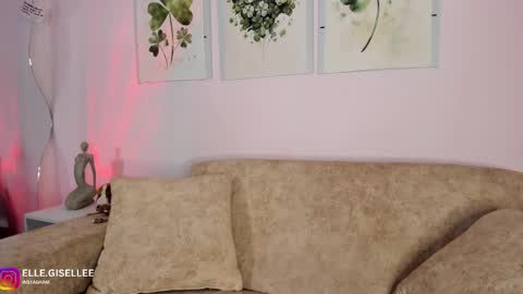 Yiss online show from March 12, 1:14 am