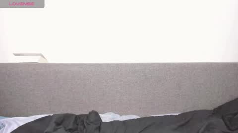 ellen_flow online show from December 1, 11:47 pm