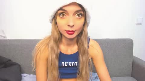 ellen_flow online show from December 17, 11:38 pm