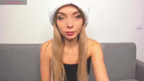 ellen_flow online show from January 2, 8:57 pm