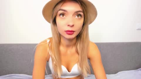 ellen_flow online show from February 21, 6:51 am