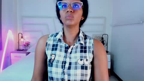 Snapshot of ellie_alves chatting on January 31, 12:07 pm Ellie online show from January 31, 12:07 pm