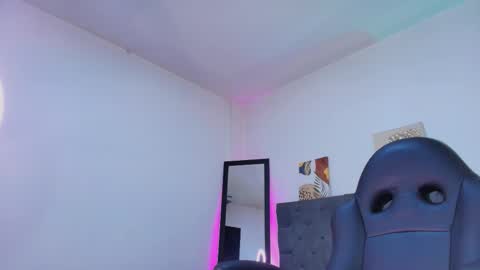 Snapshot of ellie_alves chatting on September 11, 12:05 pm Ellie online show from September 11, 12:05 pm