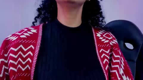 Snapshot of ellie_alves chatting on September 25, 12:09 pm Ellie online show from September 25, 12:09 pm