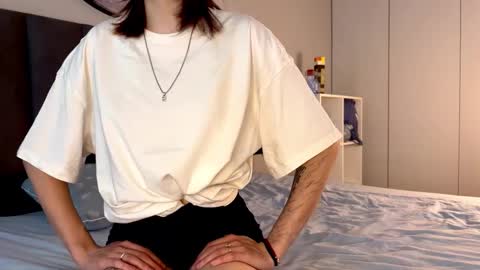 Snapshot of ellie_hollow chatting on September 10, 7:30 am Ellie online show from September 10, 7:30 am