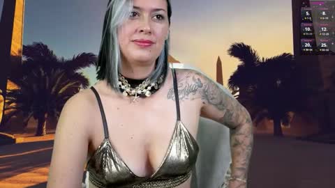 Ellie Ramos online show from November 2, 1:35 pm