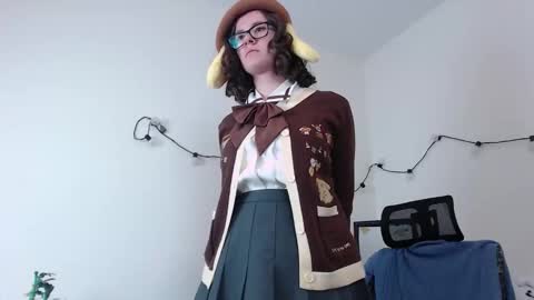 Snapshot of elliecharmful chatting on October 26, 5:13 am Ellie Charmful online show from October 26, 5:13 am