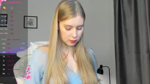 Snapshot of elliedi chatting on October 11, 7:23 pm elliedi online show from October 11, 7:23 pm