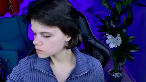 Snapshot of elliemurler chatting on September 17, 9:11 am elliemurler online show from September 17, 9:11 am