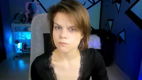 Snapshot of elliemurler chatting on October 23, 1:21 pm elliemurler online show from October 23, 1:21 pm