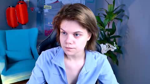 Snapshot of elliemurler chatting on November 9, 9:07 am elliemurler online show from November 9, 9:07 am