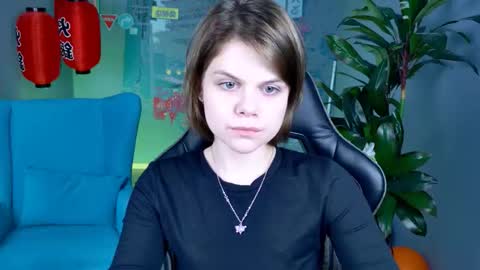 Snapshot of elliemurler chatting on November 21, 9:08 am elliemurler online show from November 21, 9:08 am