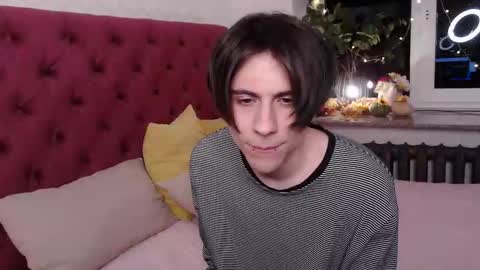 ellis_rin online show from November 22, 8:41 pm