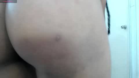 Snapshot of elly_willis chatting on December 27, 2:58 am Elly online show from December 27, 2:58 am